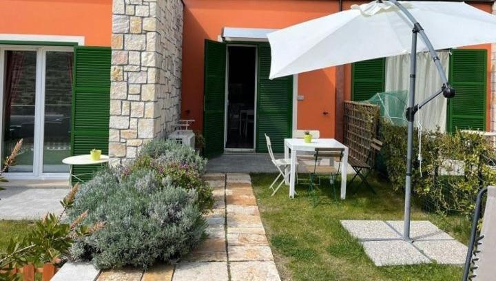 Casaluna Apartment Ventimiglia Exterior foto